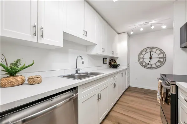 15020 North Bluff Road #107