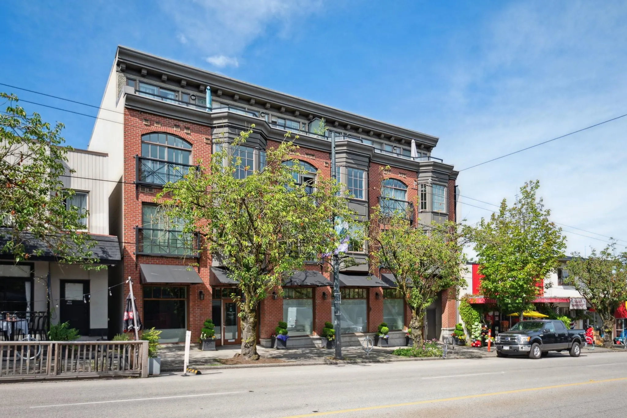 4463 W 10th Avenue #306