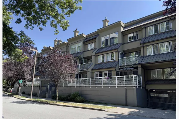 650 Moberly Road #203