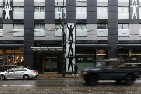 66 W Cordova Street #609