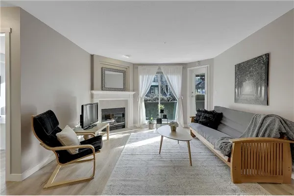 1576 Merklin Street #208