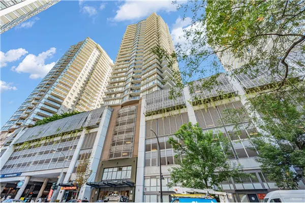 892 Carnarvon Street #3303