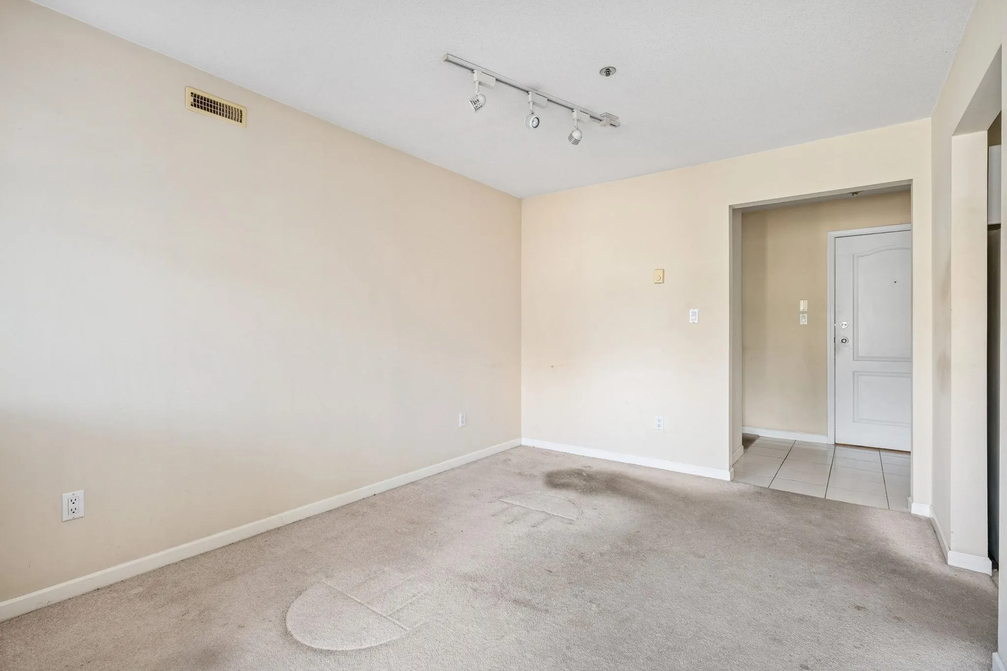 1989 W 1st Avenue #304