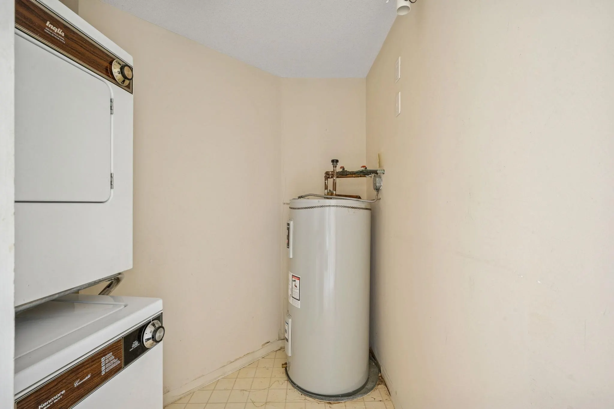 1989 W 1st Avenue #304