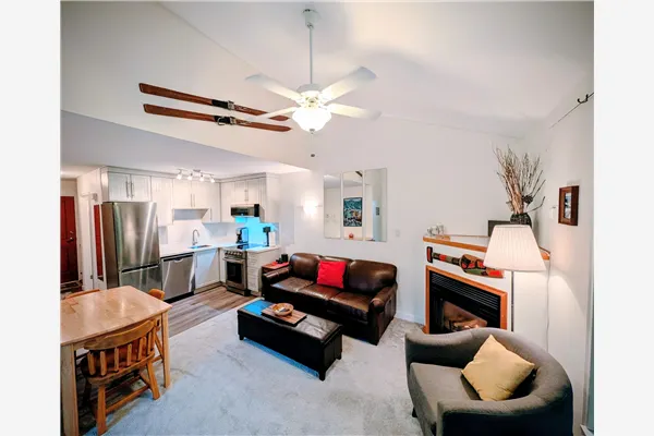 3070 Hillcrest Drive #216