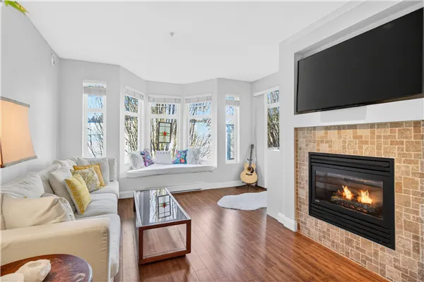 588 Twelfth Street #304