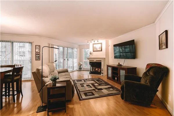 1230 Quayside Drive #301