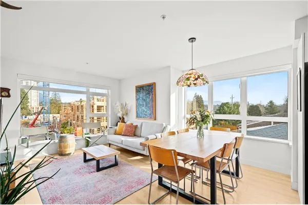 1519 Crown Street #303