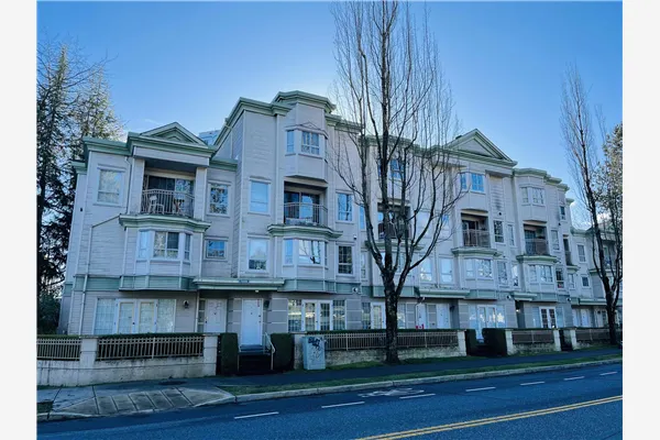 15268 105 Avenue #319