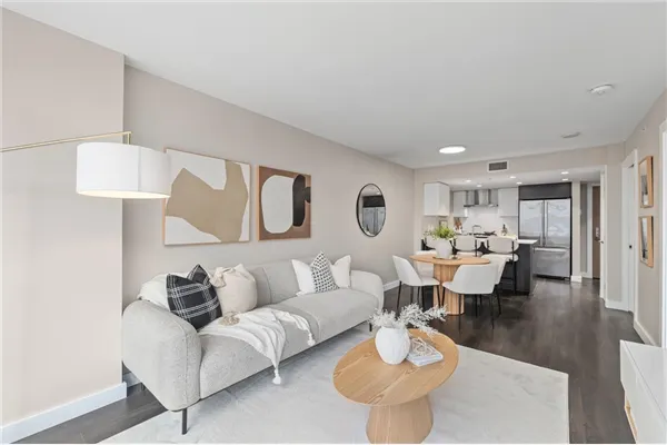 1618 Quebec Street #806