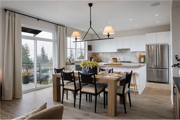 3637 Sheffield Avenue #115