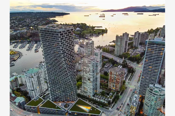 1480 Howe Street #1001