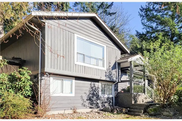 4670 Willow Creek Road