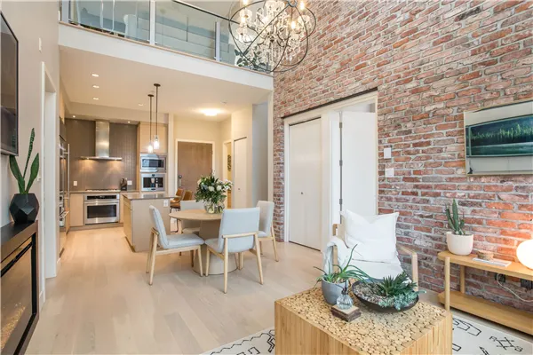 262 Salter Street #414