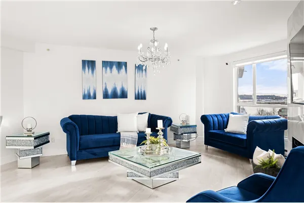 1185 Quayside Drive #905