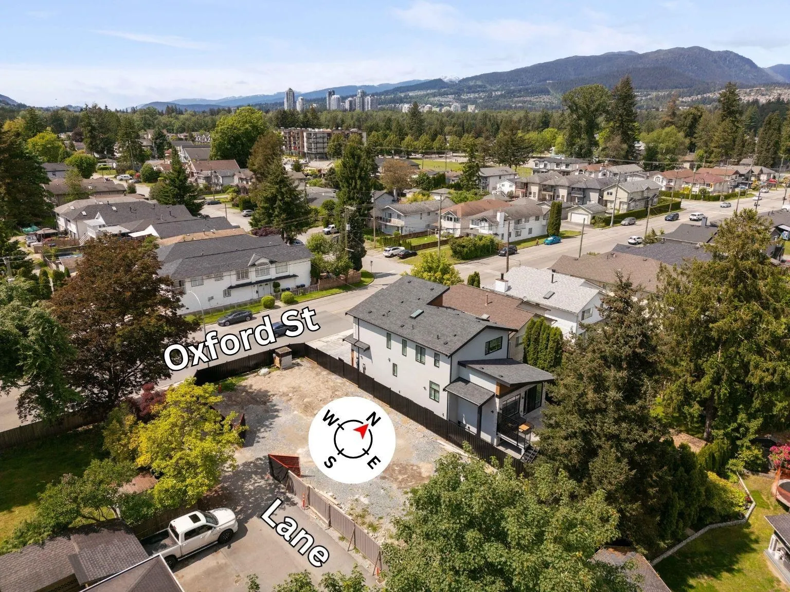 3142 Oxford Street