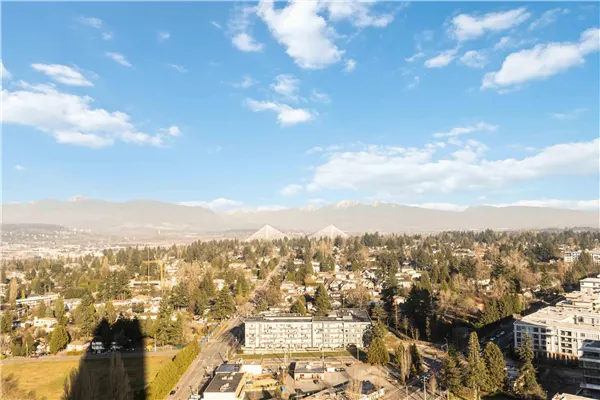 10750 135a Street #2903