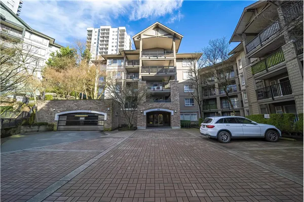 9283 Government Street #309