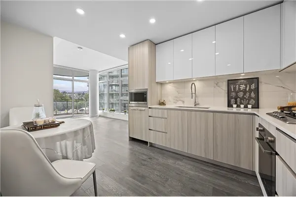 5311 Goring Street #703