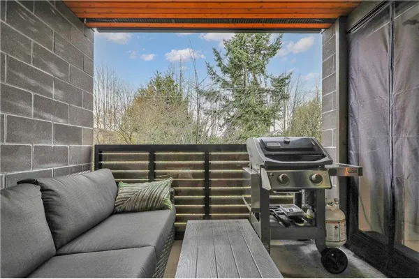 2525 Blenheim Street #303