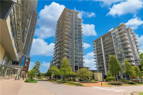 258 Nelson's Court #408