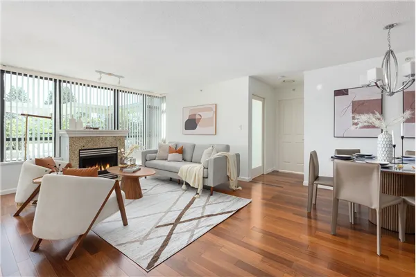 615 Hamilton Street #202