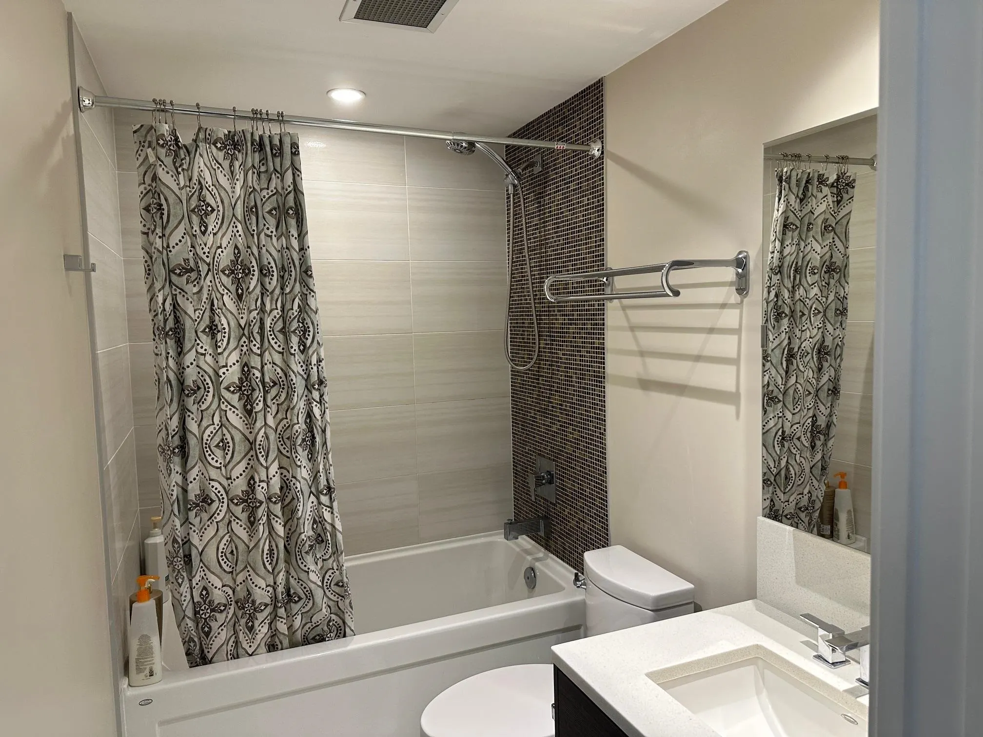 1777 W 7th Avenue #232