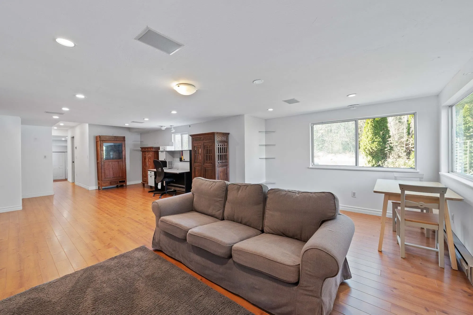 15227 Sheridan Drive
