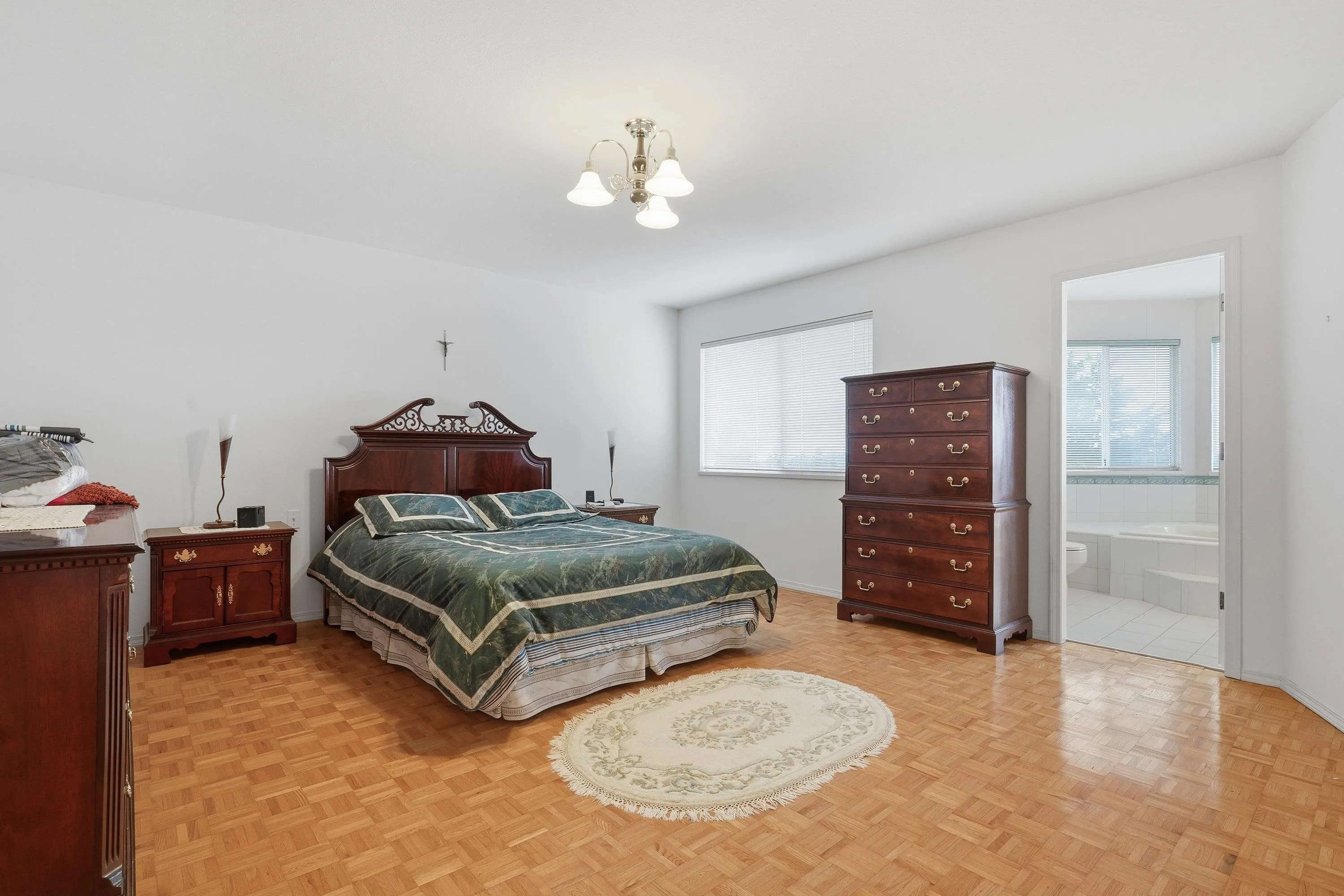 8 Greystone Place