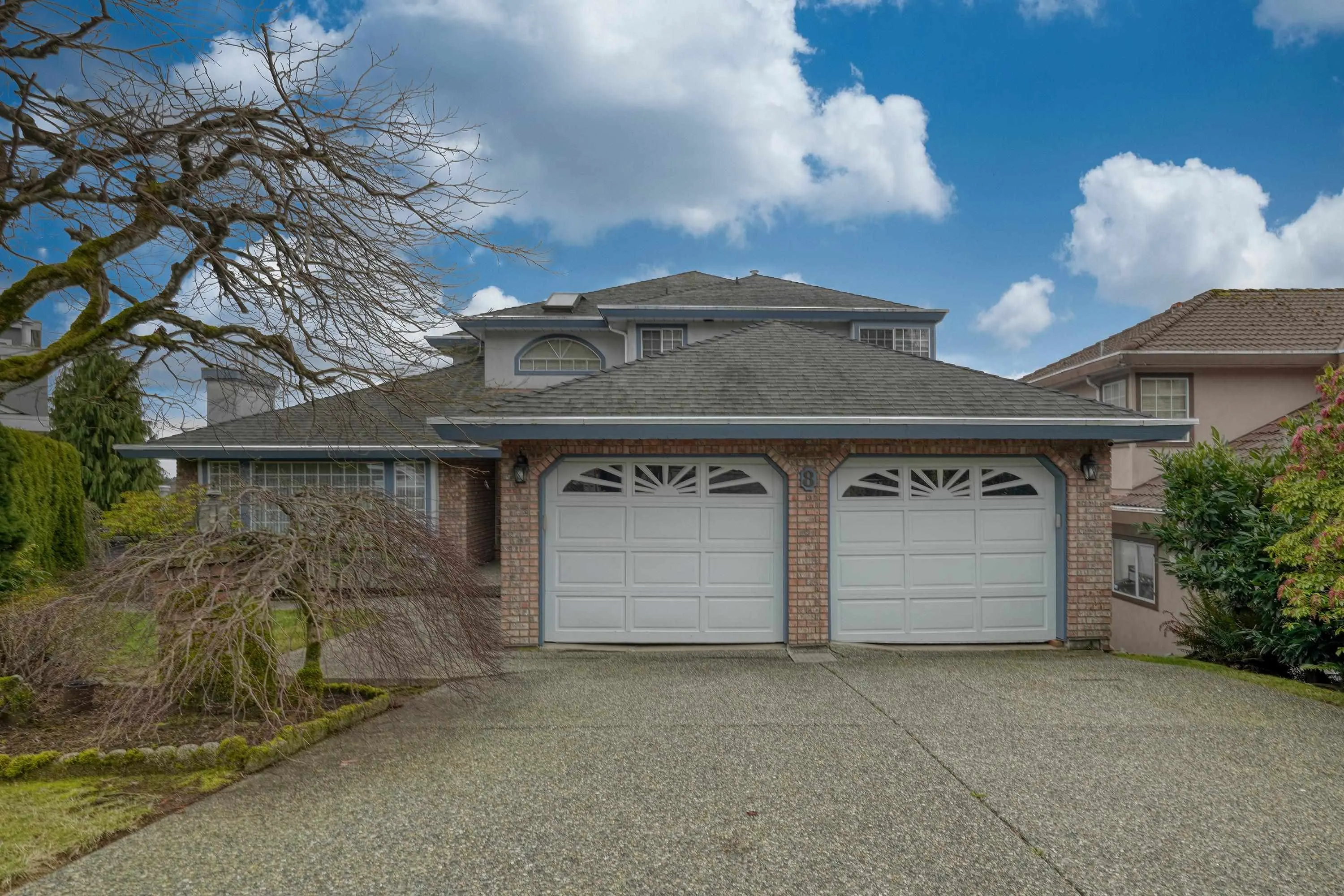 8 Greystone Place