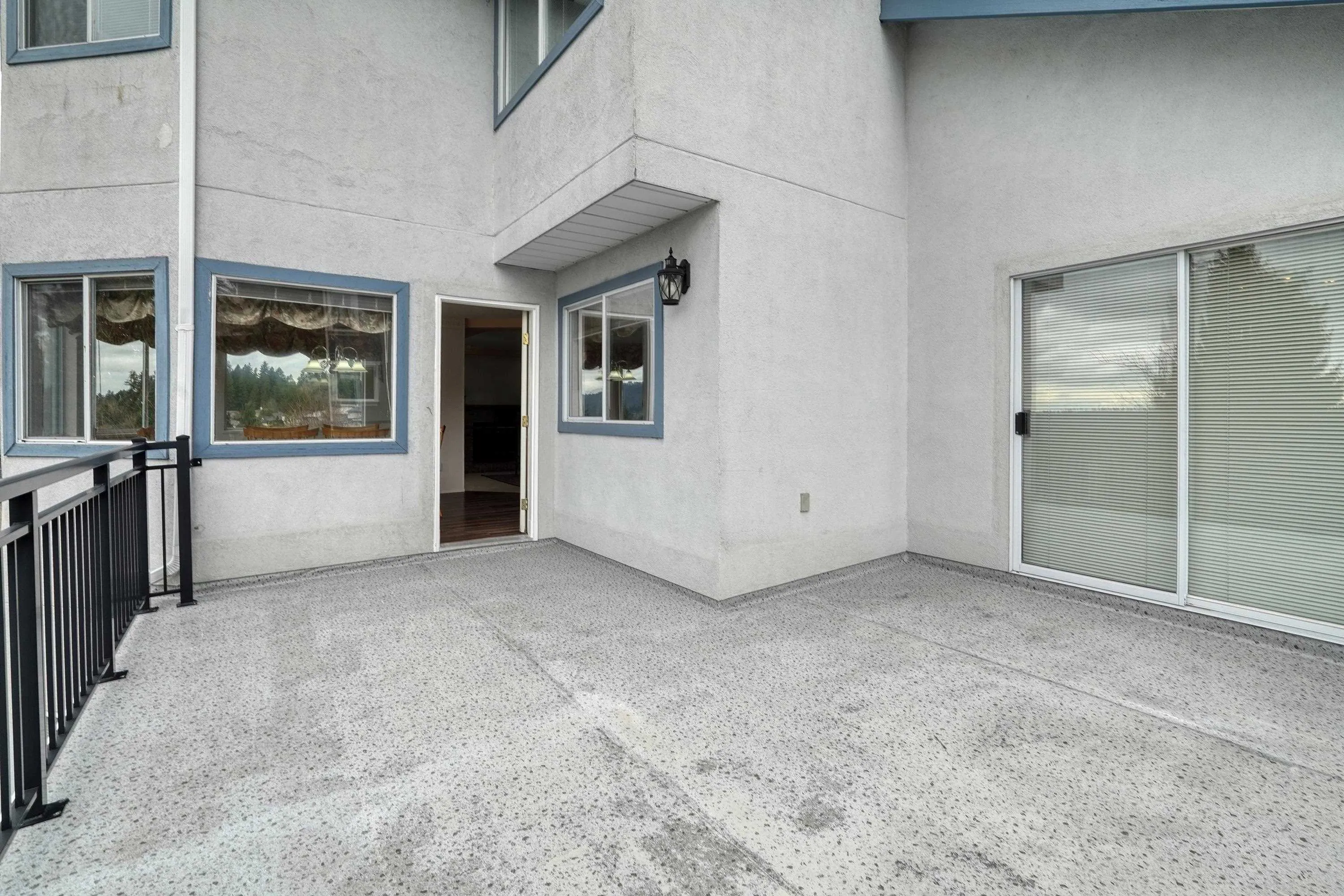 8 Greystone Place