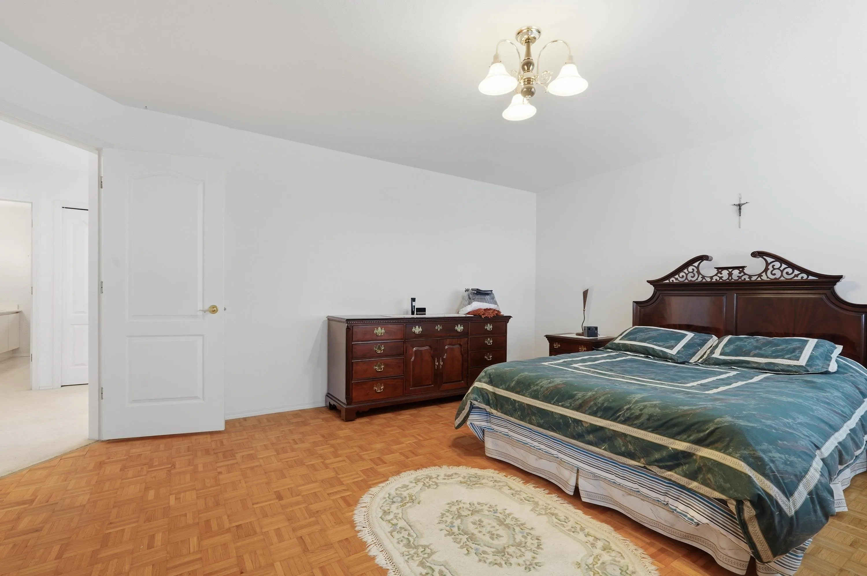 8 Greystone Place
