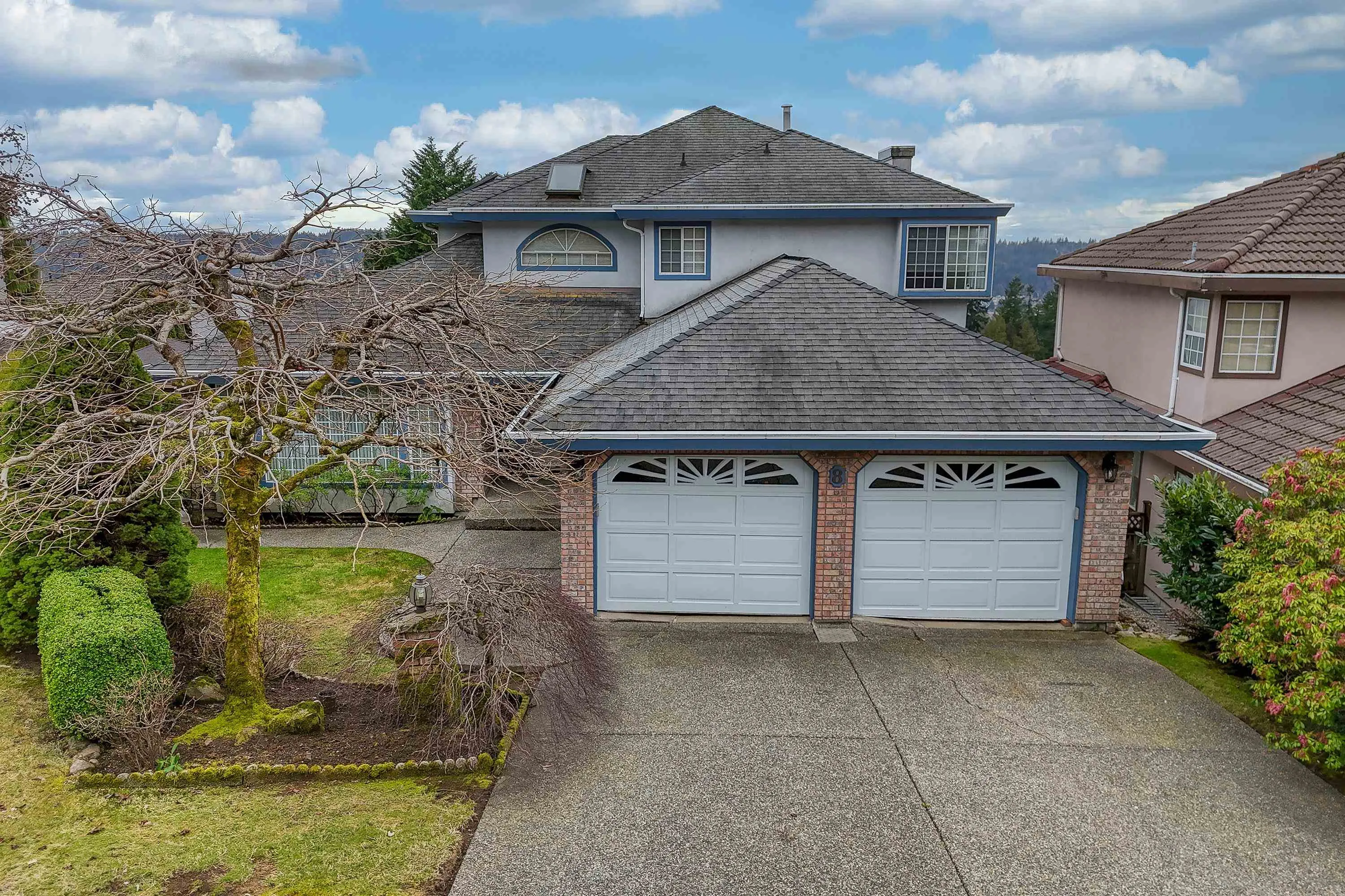 8 Greystone Place