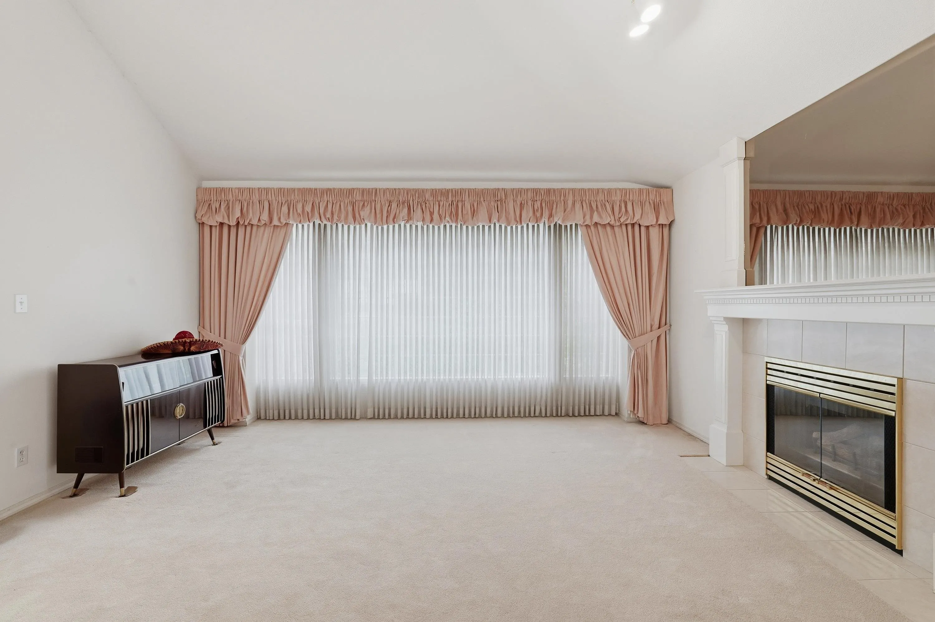 8 Greystone Place