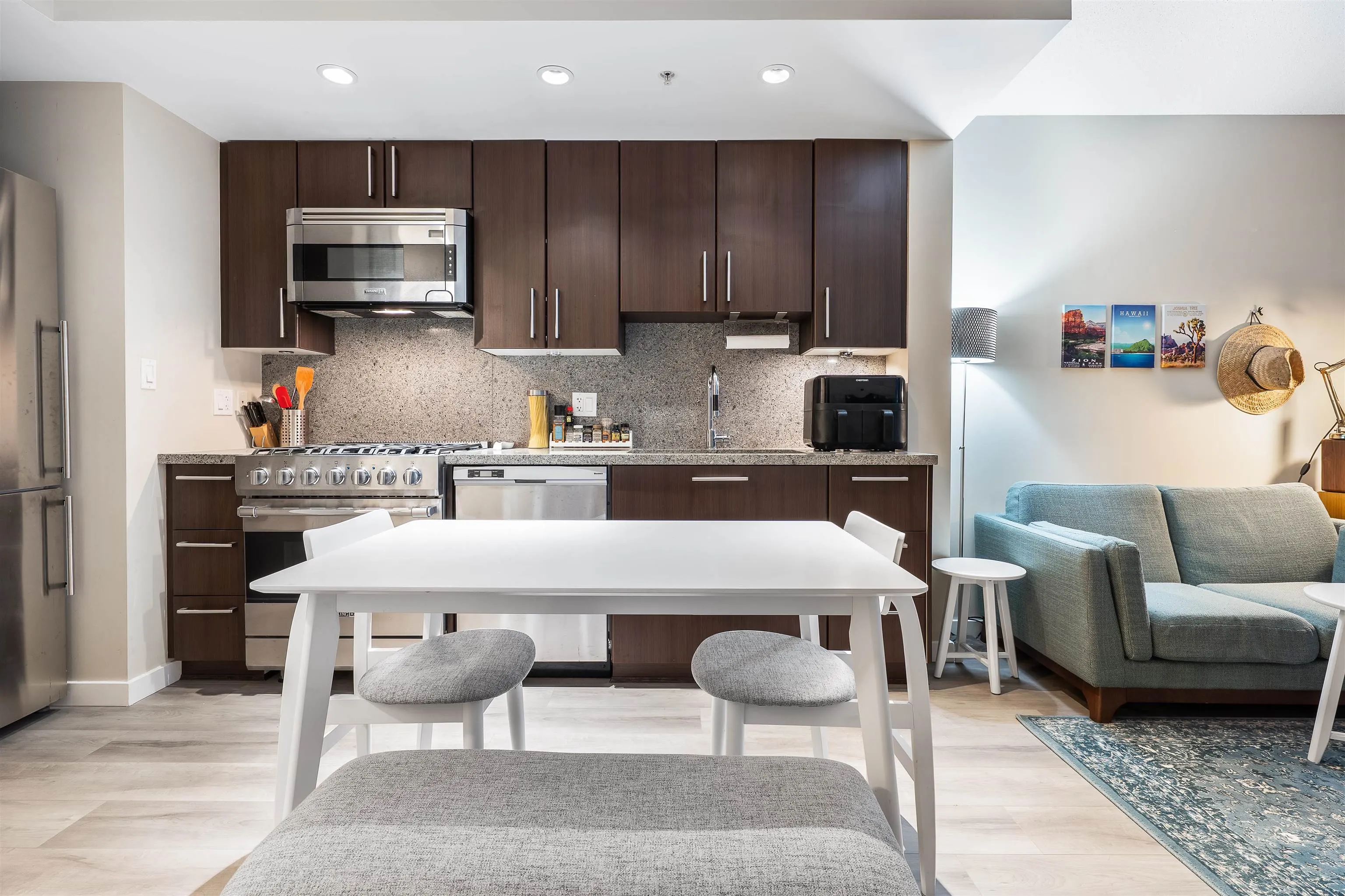 108 W 1st Avenue #257