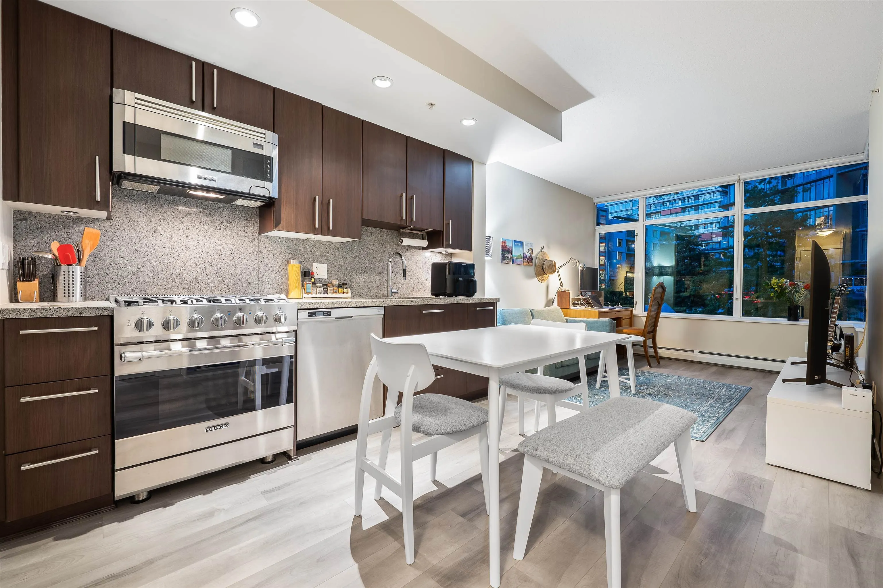 108 W 1st Avenue #257