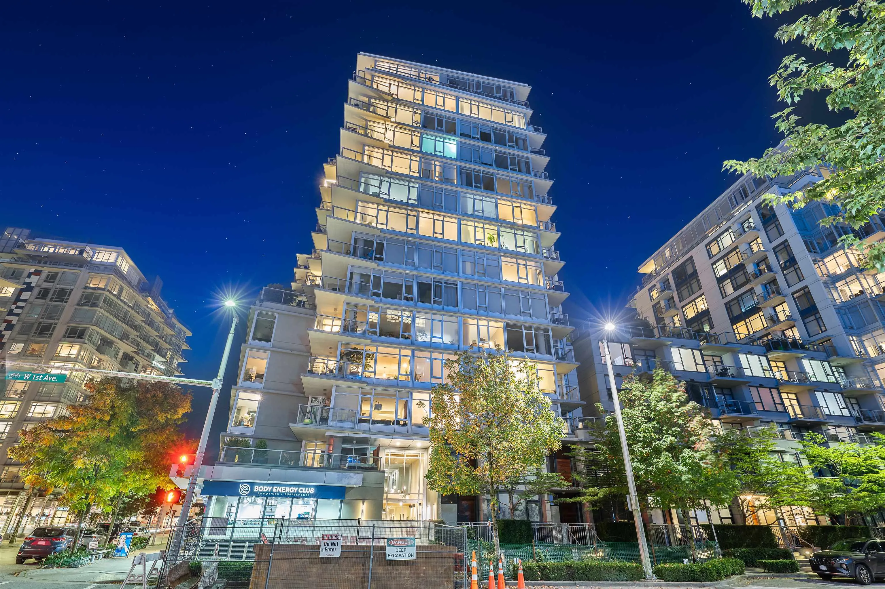 108 W 1st Avenue #257