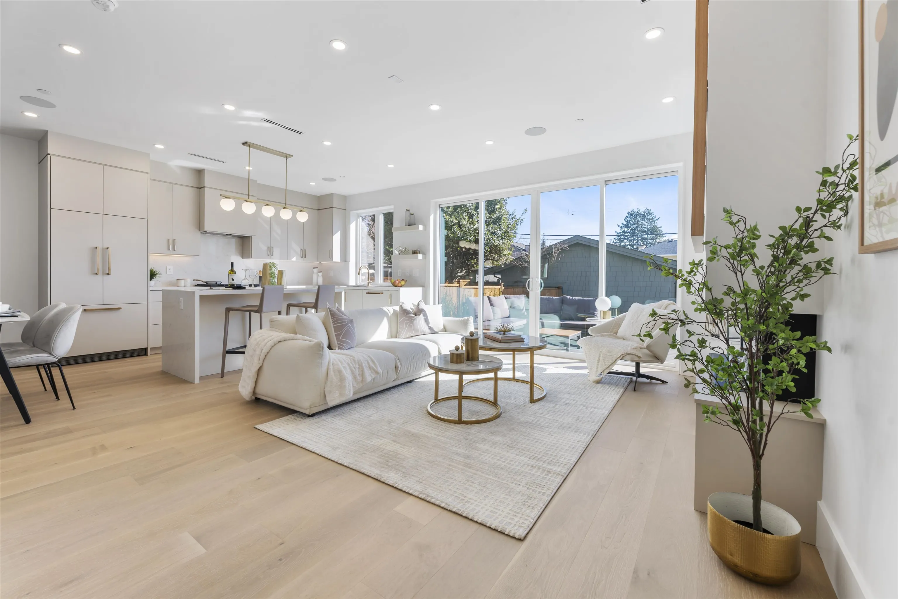 2138 W 48th Avenue #2