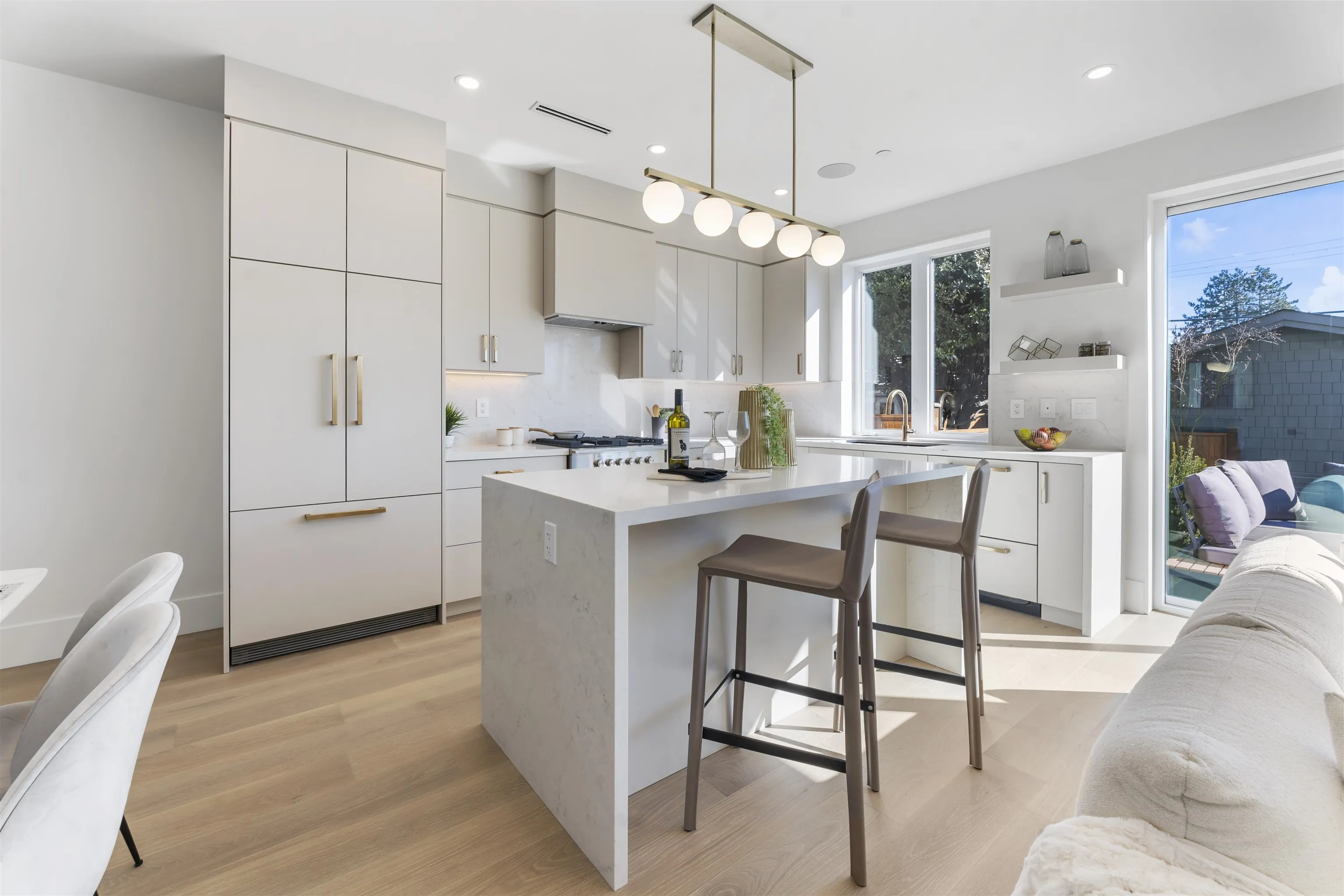 2138 W 48th Avenue #2