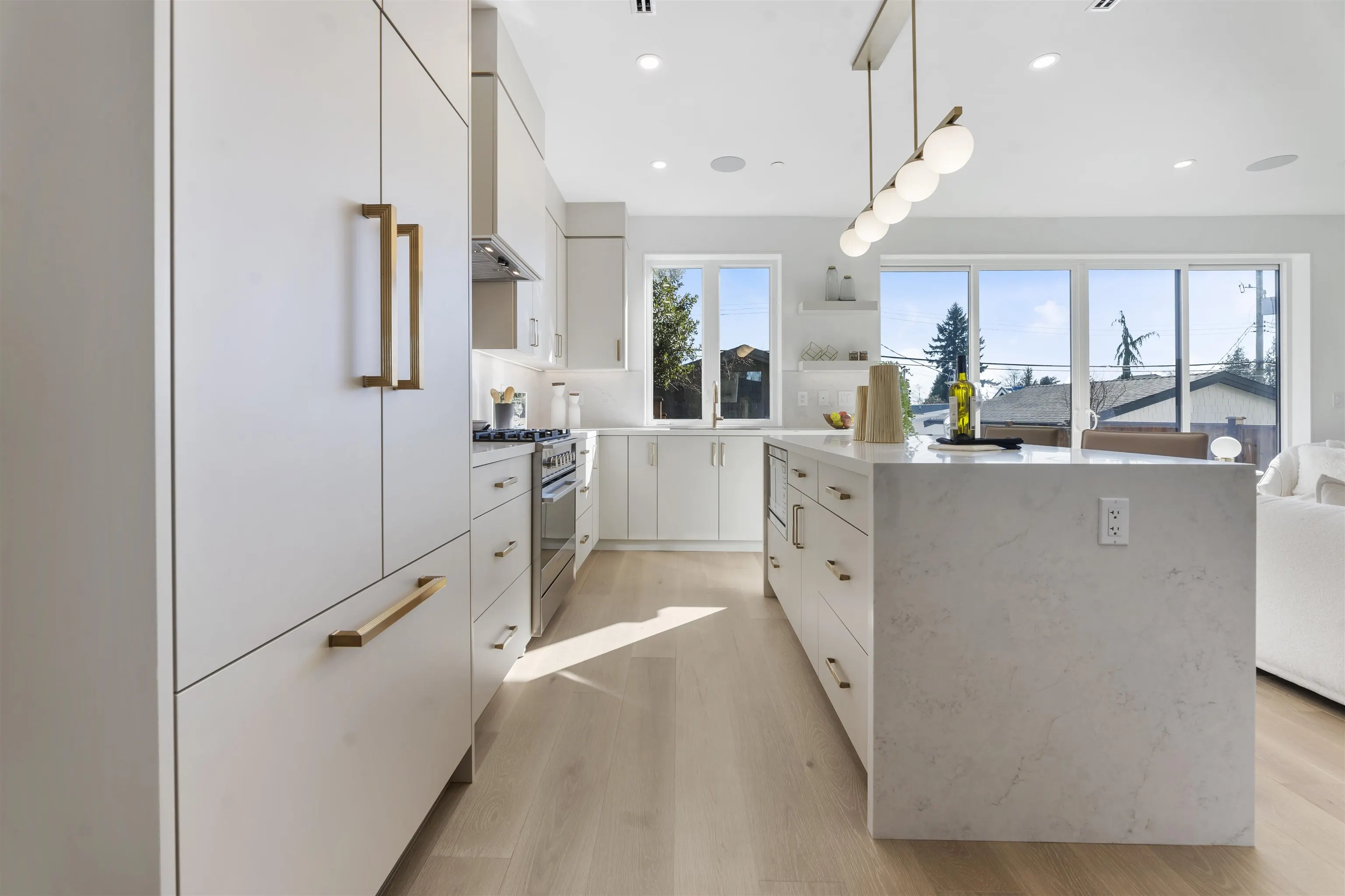 2138 W 48th Avenue #2