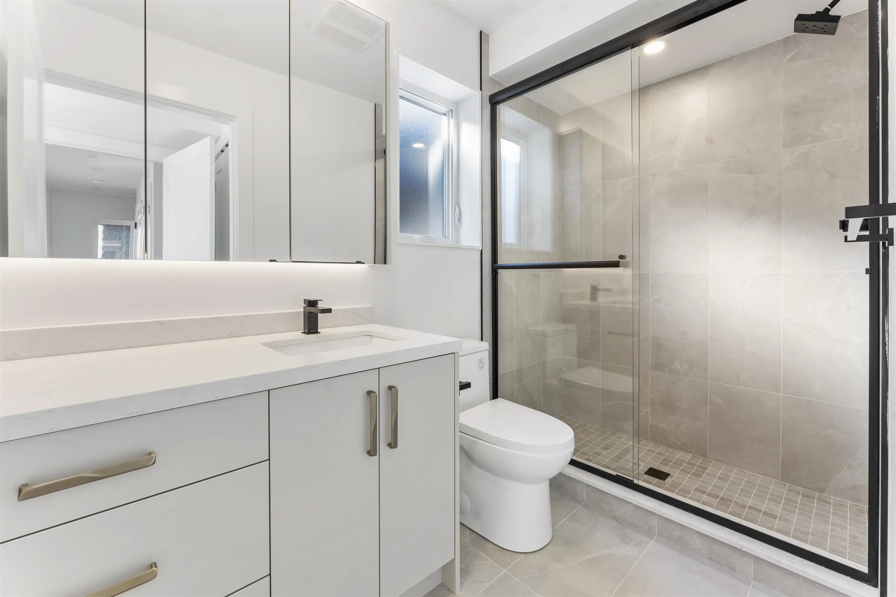 2138 W 48th Avenue #2