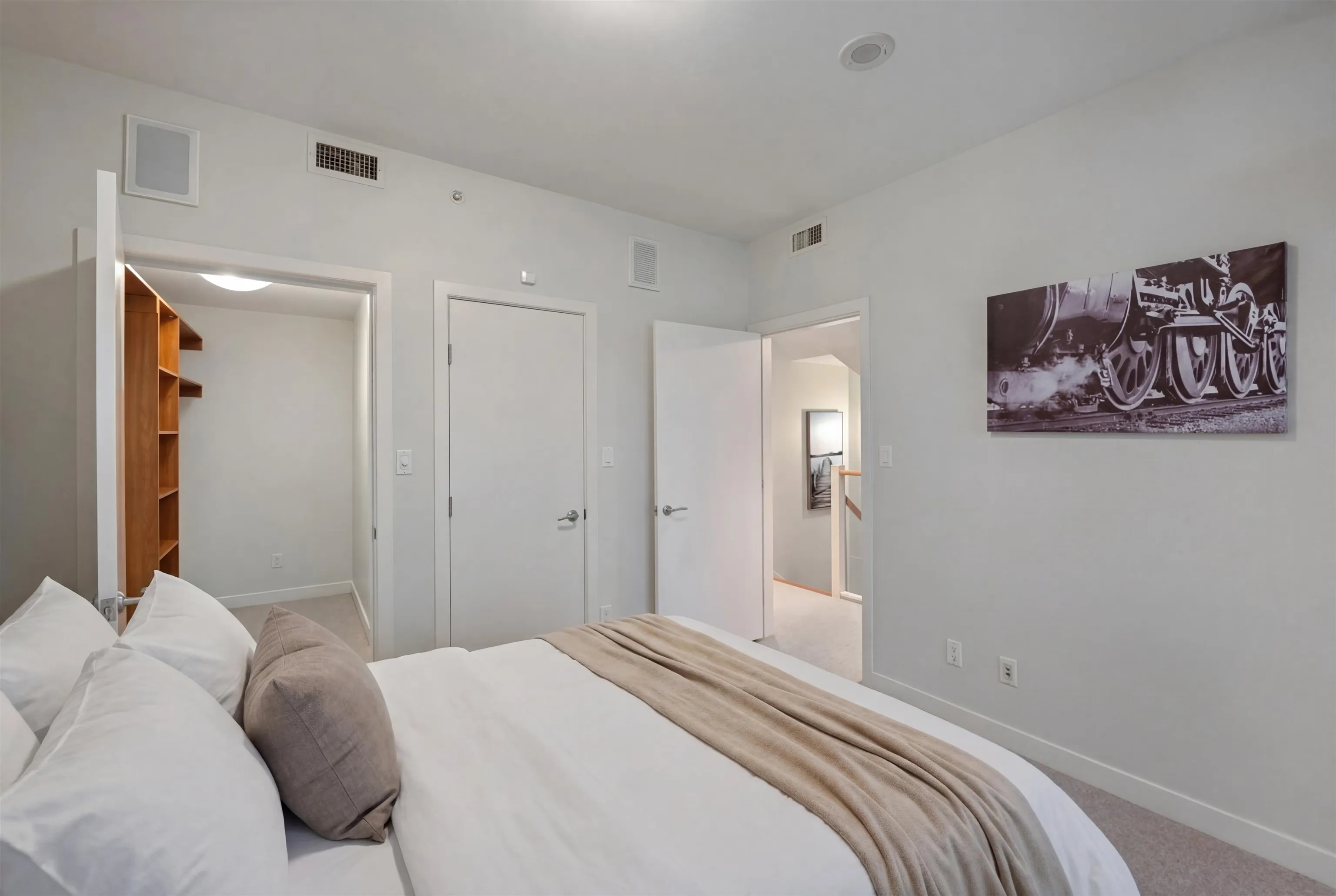 1281 W Cordova Street #TH20