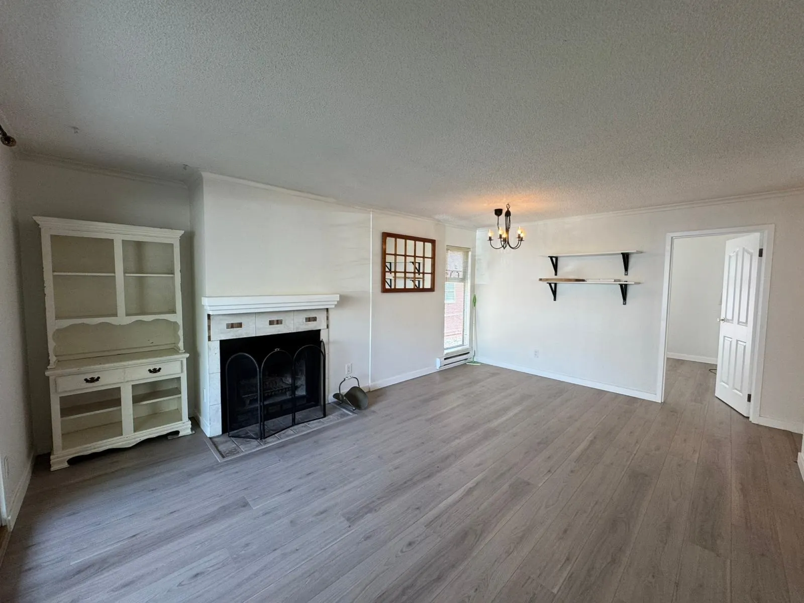 674 W 17th Avenue #206