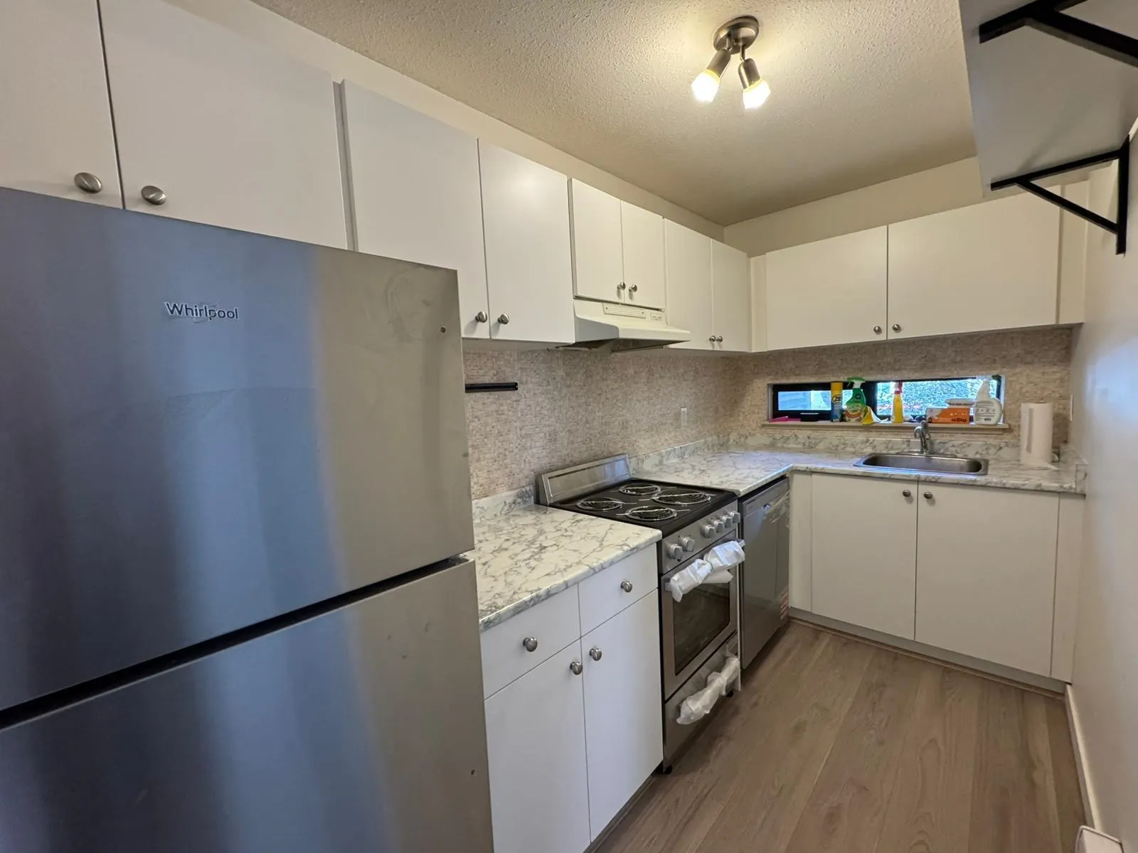 674 W 17th Avenue #206