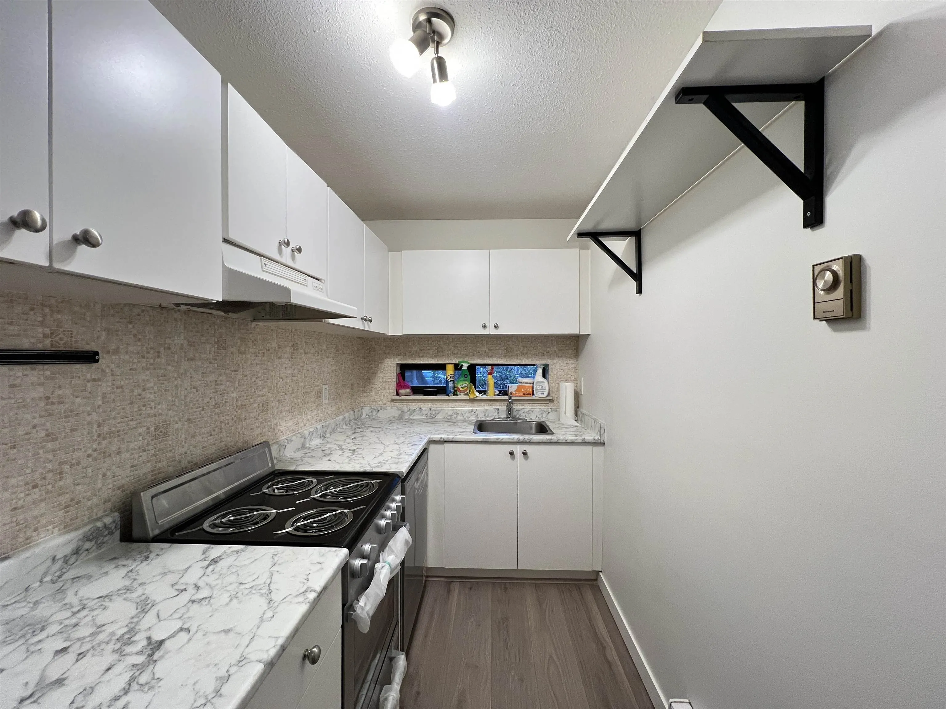 674 W 17th Avenue #206