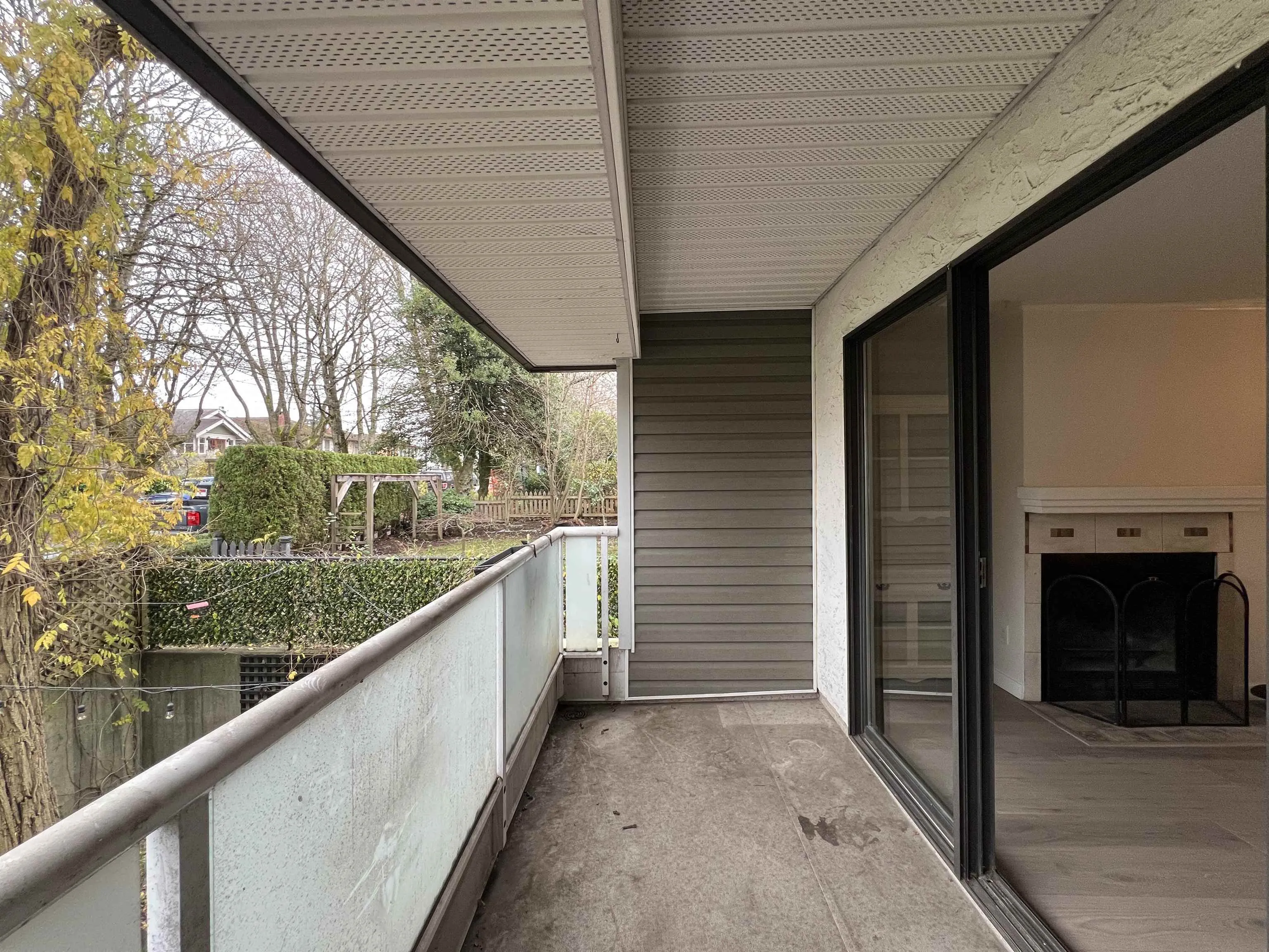 674 W 17th Avenue #206