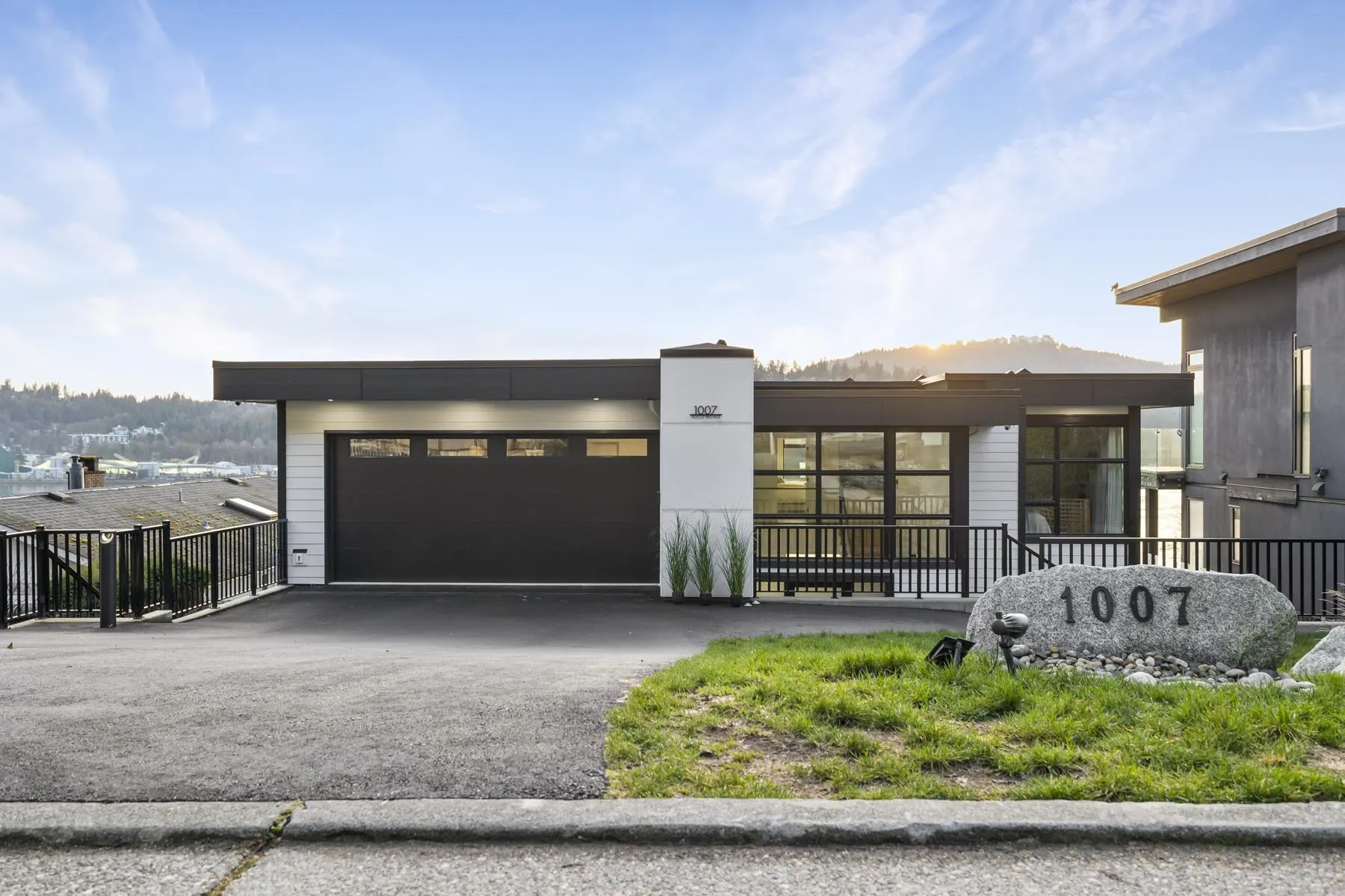 1007 Ioco Road