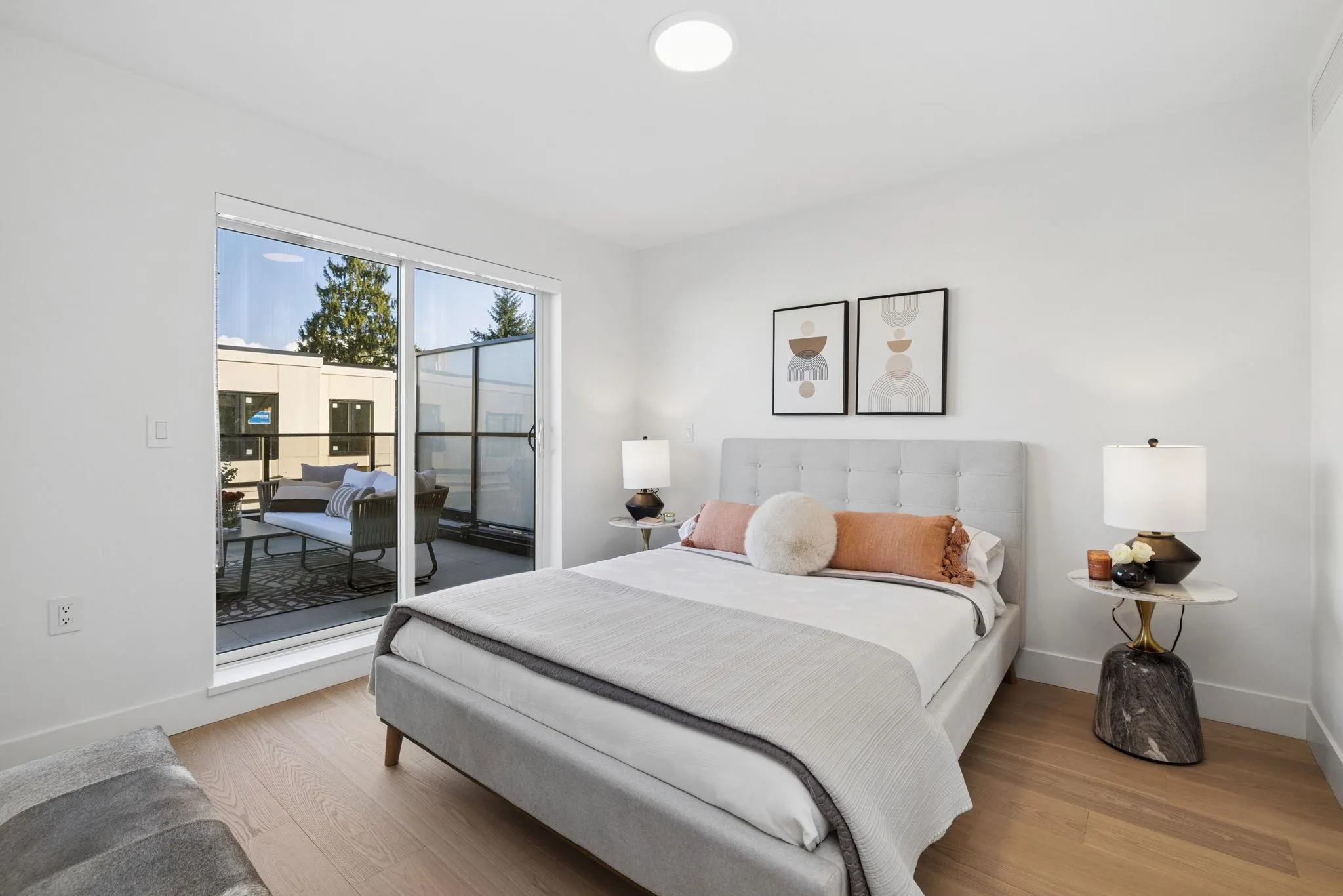 578 W 24 Avenue #222