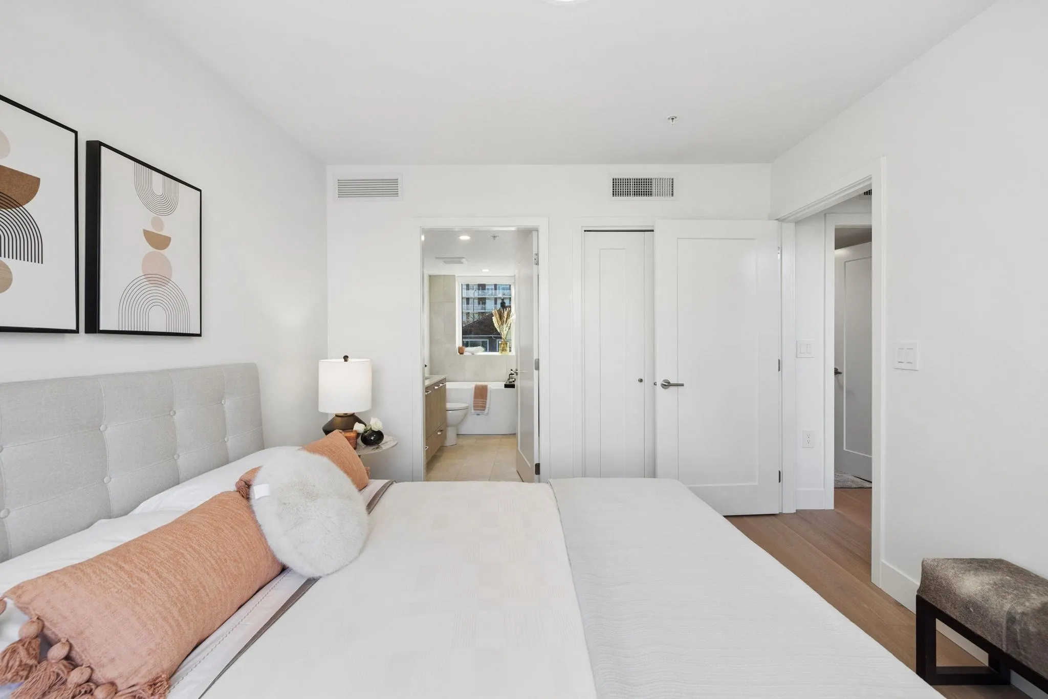 578 W 24 Avenue #222