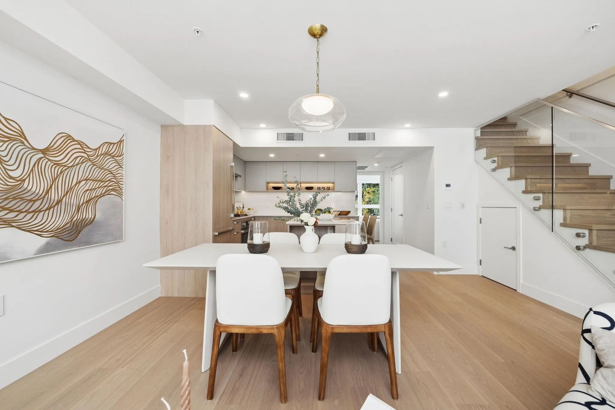 578 W 24 Avenue #222